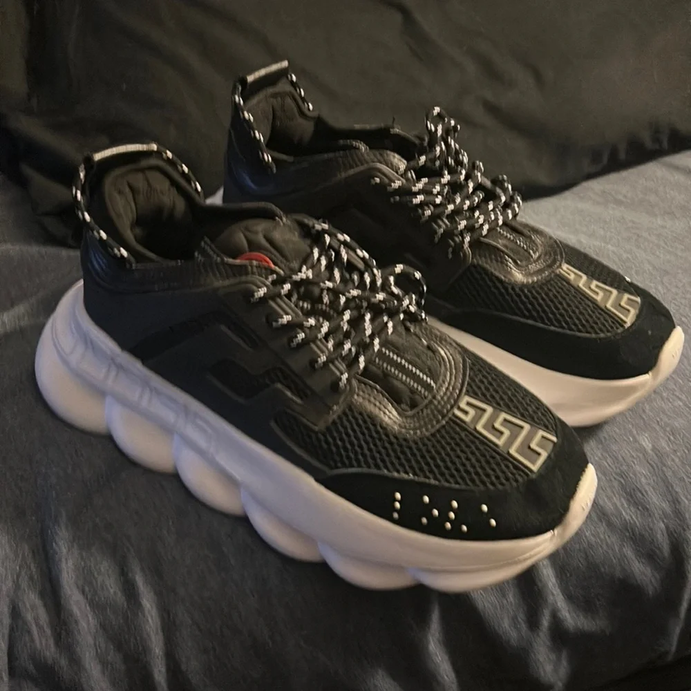 Versace vintage nero sneakers Authentic Black Versace Unique Sneakers Gold 3D Medusa, Size  main image 2